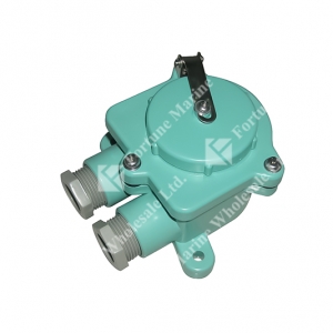 792806 W.T. 3 Pins Receptacle  #1M